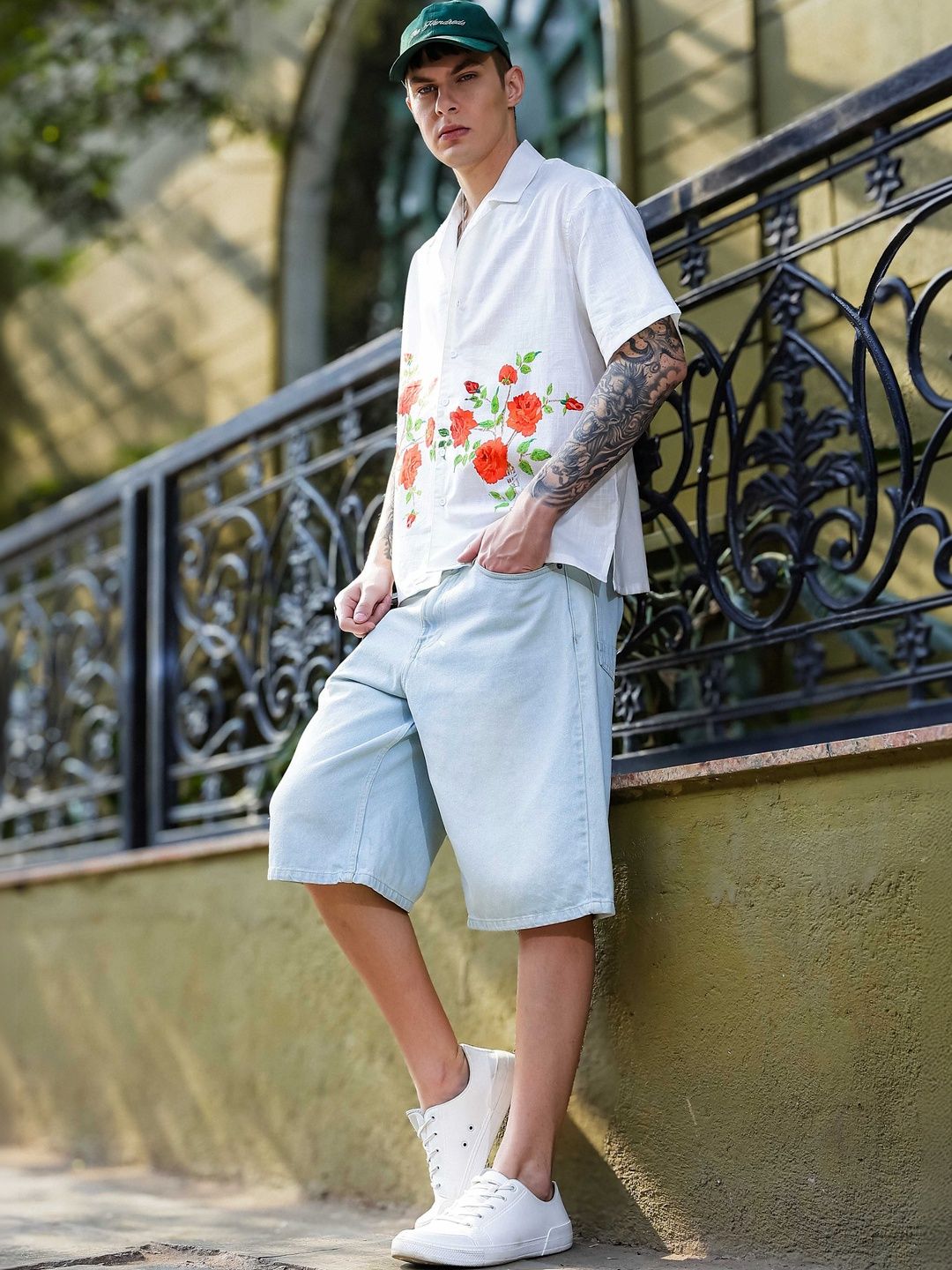 Eszett Men Floral Printed Casual Shirt