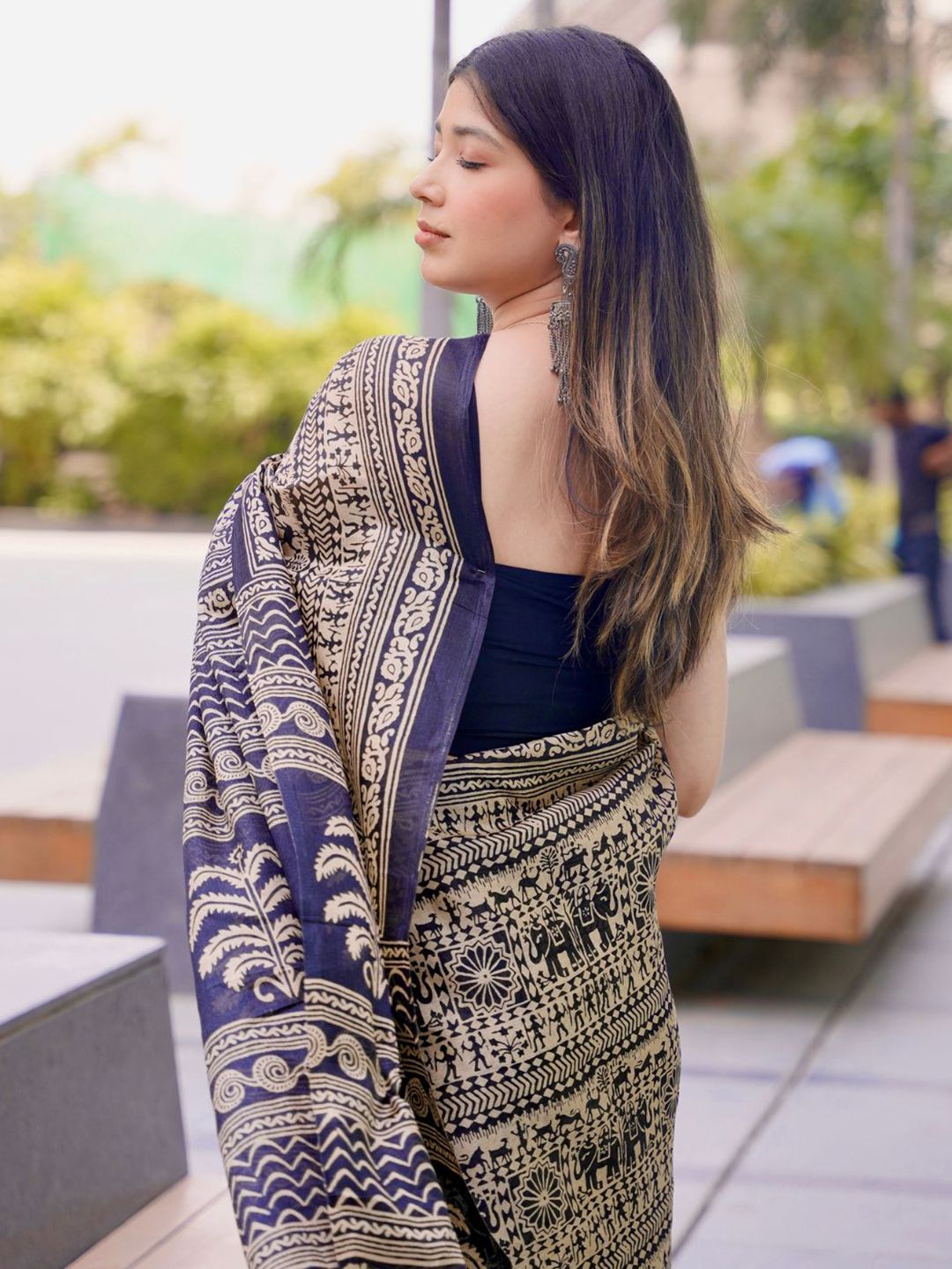 Kalini Women Art Silk Kalamkari Print Saree