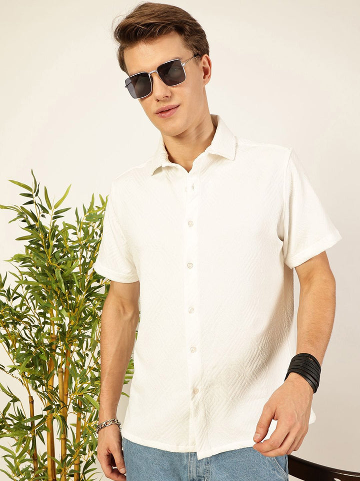 Thomas Scott Men Classic Spread Collar Solid Oversized Casual Shirt