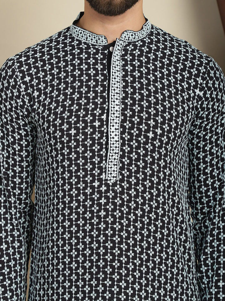 Anouk Geometrik Benang Sulam Kerja Kapas Kurta Lurus