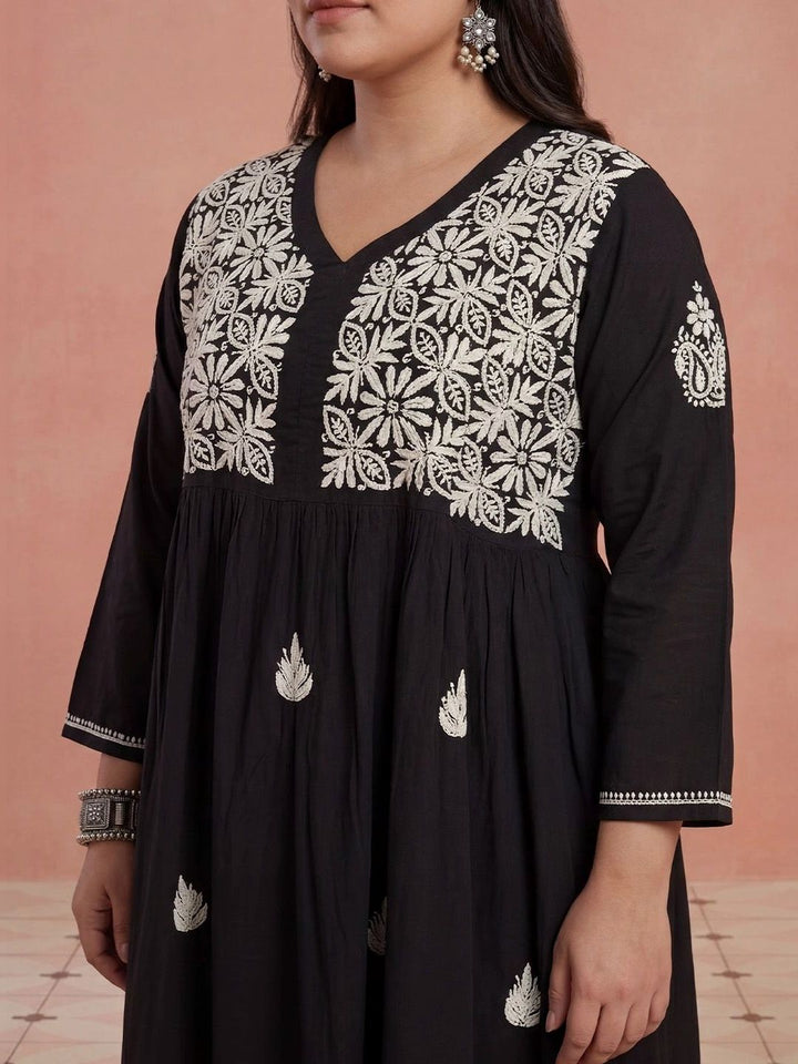 Rumah Wanita Chikankari Kerja Benang Sulam Anarkali Kurta