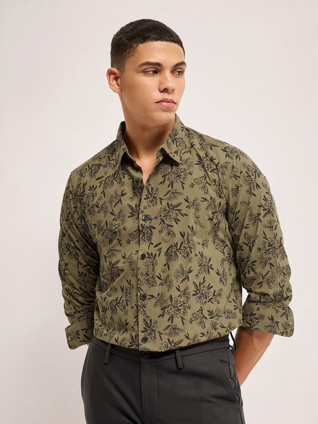 THE BEAR HOUSE Men Slim Fit Floral Printed Pure Cotton Casual Shirt