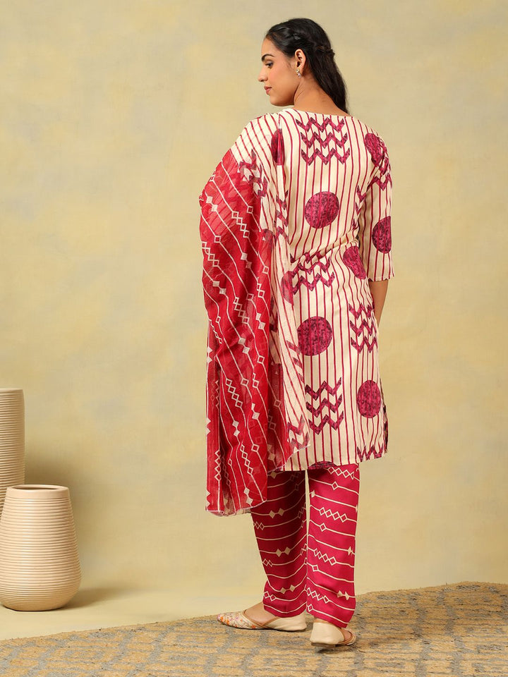 Mamicha Women Printed Regular Thread Work Pure Cotton Kurta with Trousers & With Dupatta