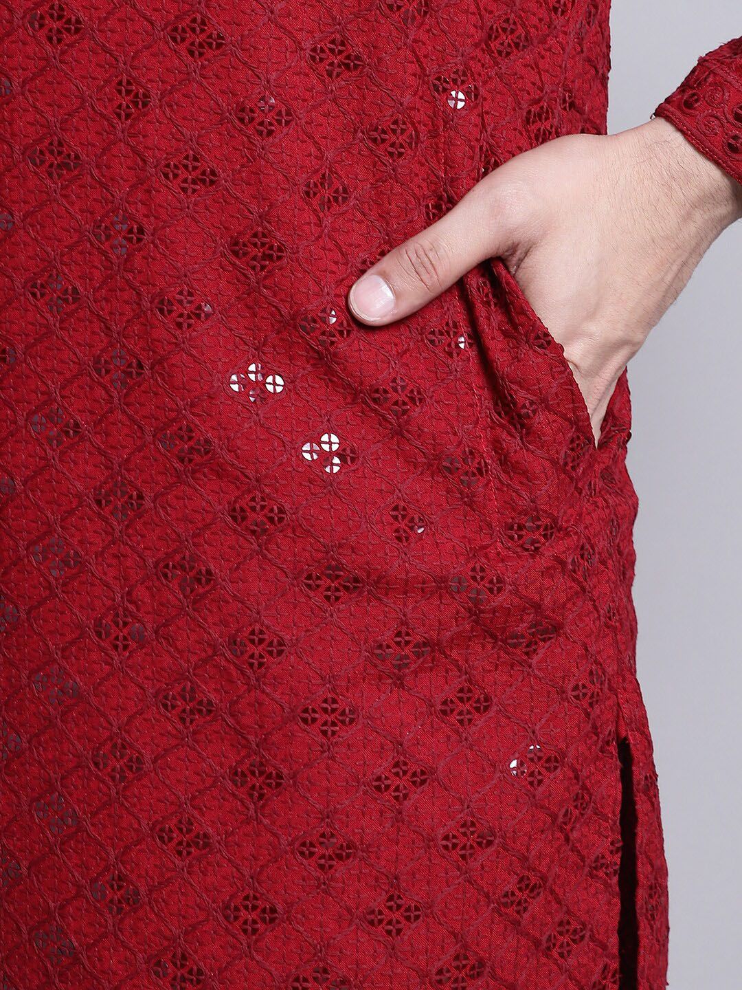 SOJANYA Geometric Embroidered Sequence Mandarin Collar Pure Cotton Kurta