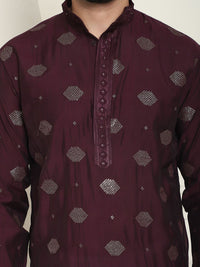 SOJANYA Geometric Embroidered Sequinned Cotton Silk Straight Kurta With Churidar
