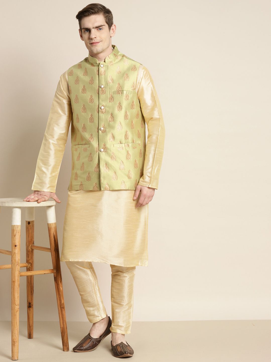 SOJANYA Men Kurta with Churidar & Woven Design Nehru Jacket