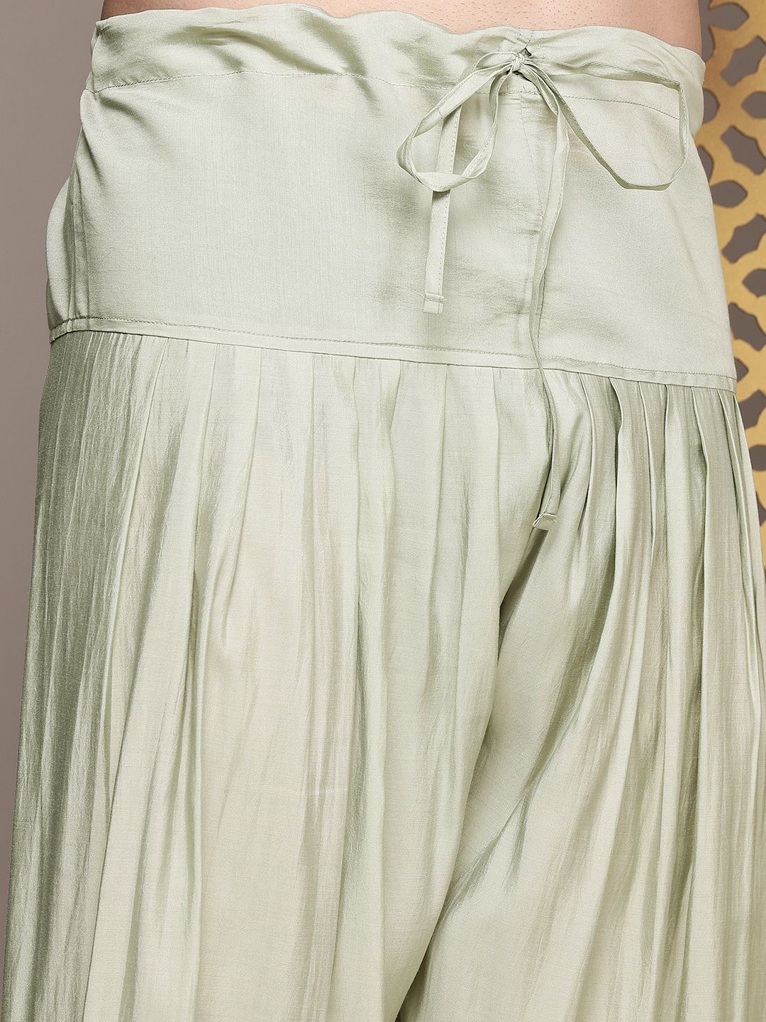 House of Pataudi Ethnic Motifs Embroidered Regular Mirror Work Jashn Kurta with Salwar