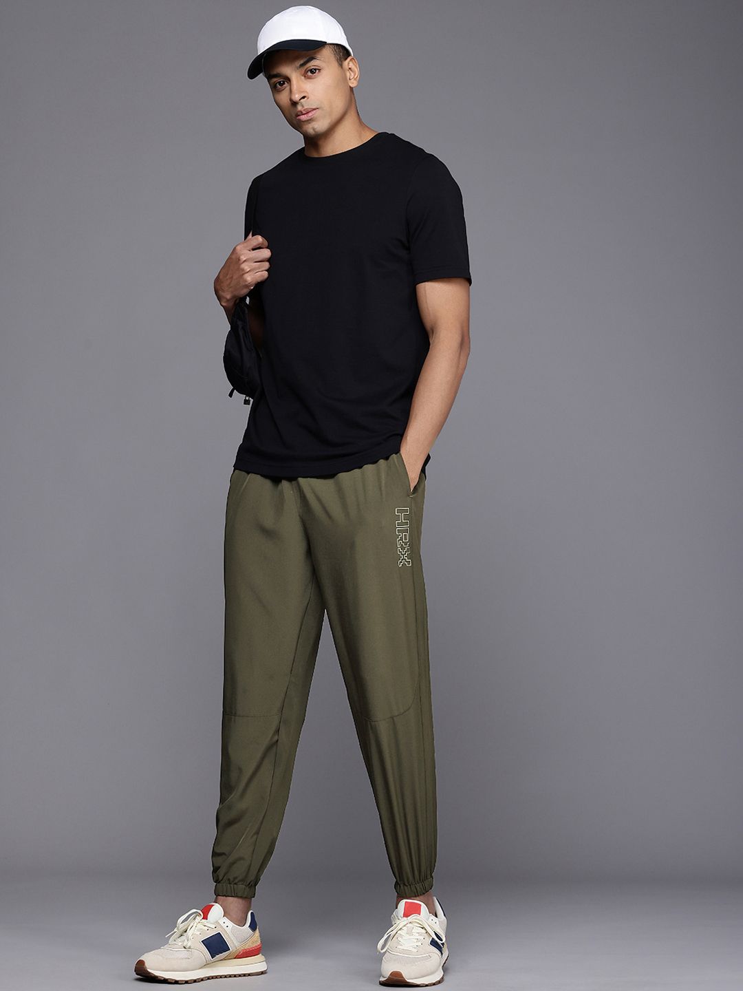 HRX by Hrithik Roshan Men Regular Fit Joggers