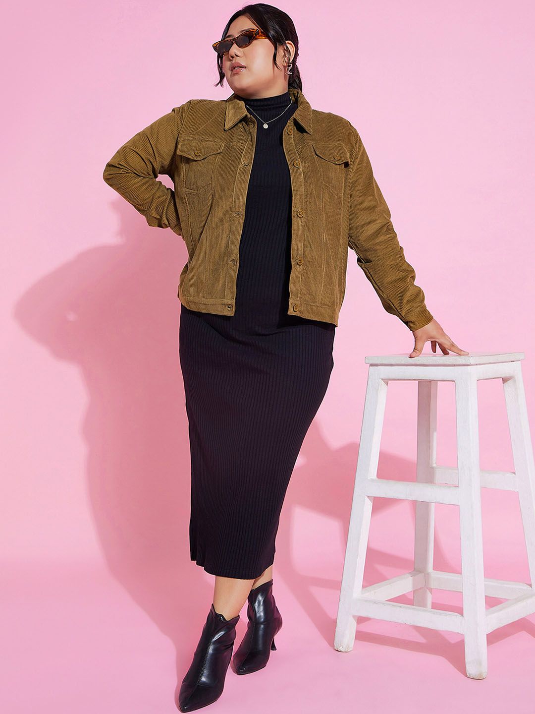 SASSAFRAS Curve Striped Corduroy Jacket