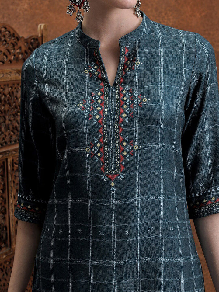 Vishudh Blue Ethnic Motifs Woven Design Mandarin Collar Straight Kurta With Trouser
