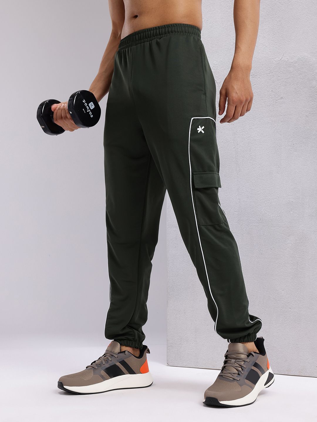 HRX by Hrithik Roshan Men Contrast Piping Mid-Rise Rapid-Dry Cargo-Style Training Joggers