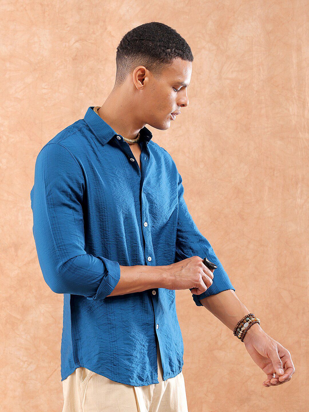 The Indian Garage Co Men Slim Fit Striped Dobby Resortwear Shirt
