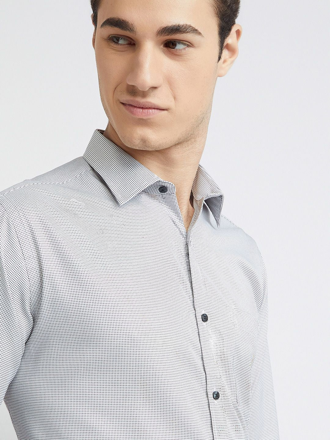 Park Avenue Self Design Slim Fit Textured Formal Shirt