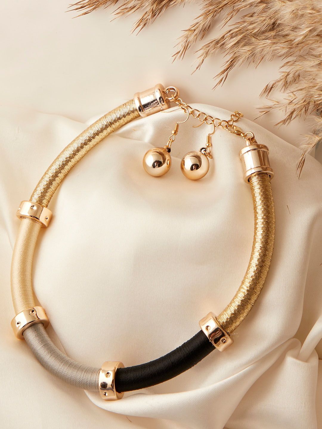 SoHi Gold-Plated Designer Necklace & Earring Set