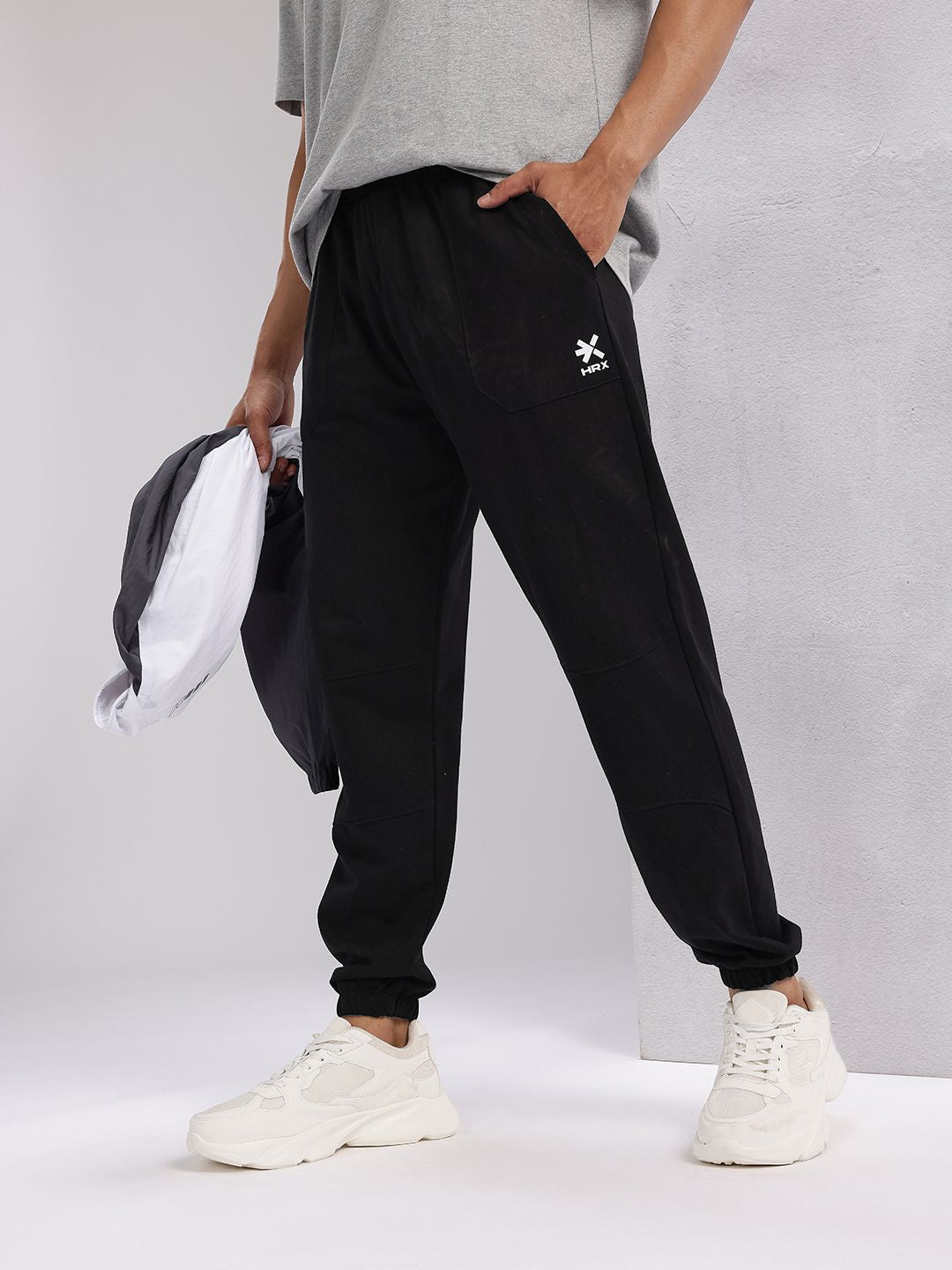 HRX by Hrithik Roshan Lelaki Berpanel Mid-Rise Regular Lifestyle Joggers