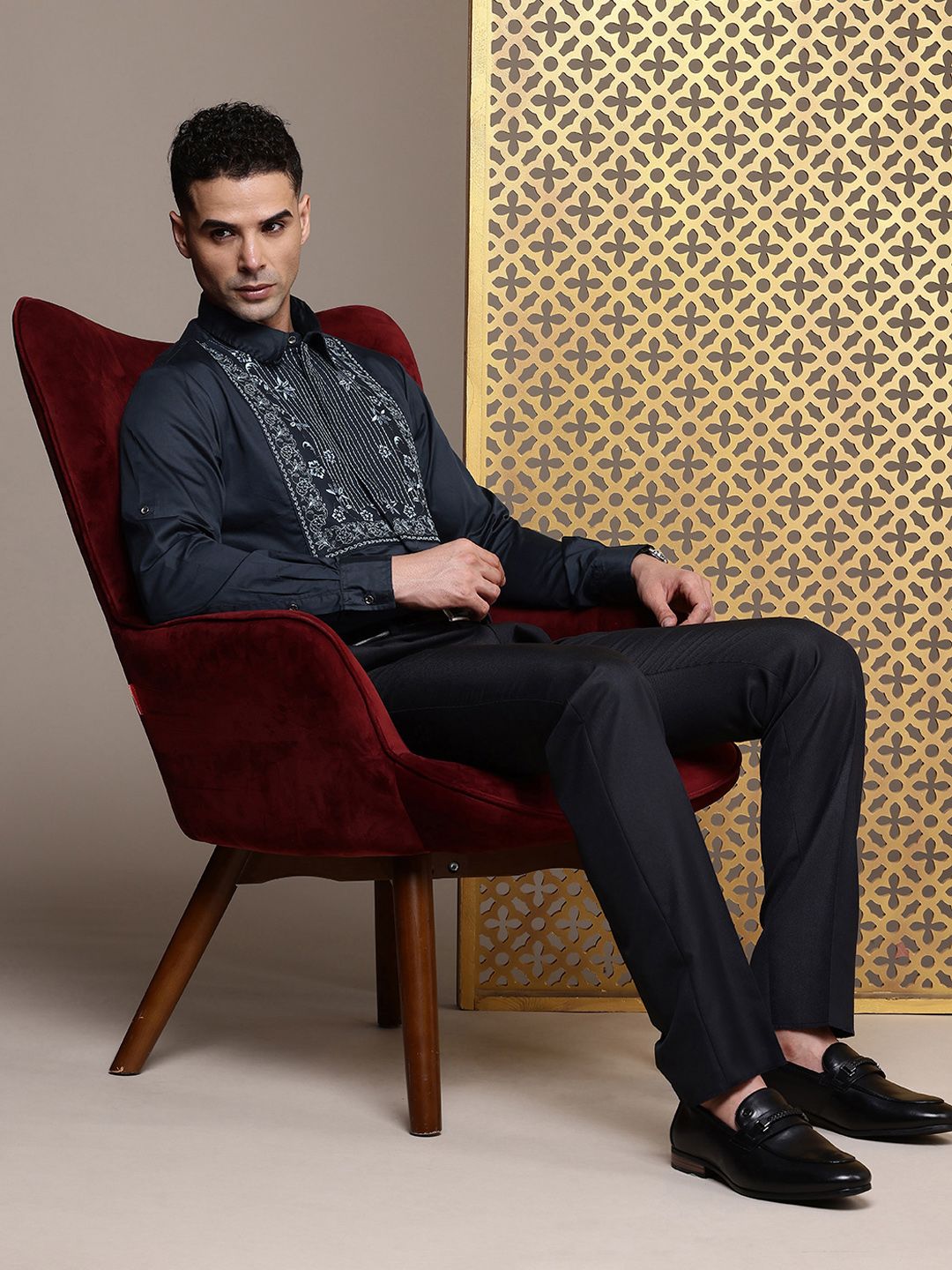House of Pataudi Floral Embroidered Roll-Up Sleeves Pure Cotton Party Rozana Shirt