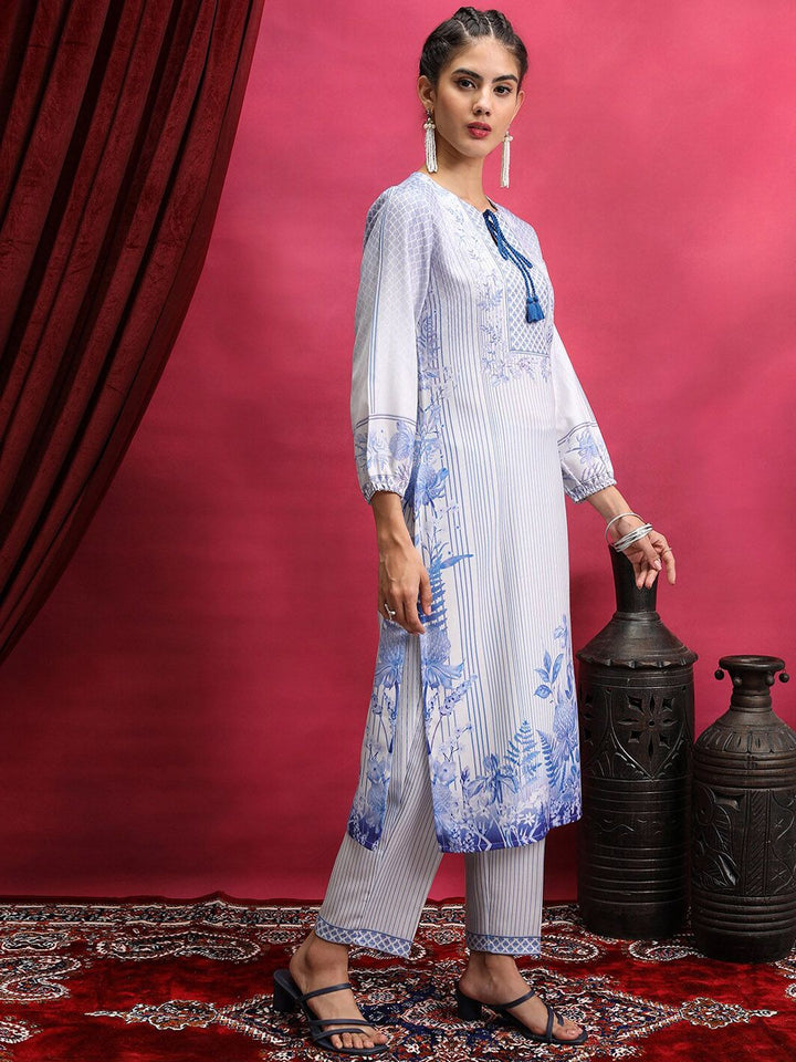 Vishudh Blue Floral Printed Regular Kurta With Trousers