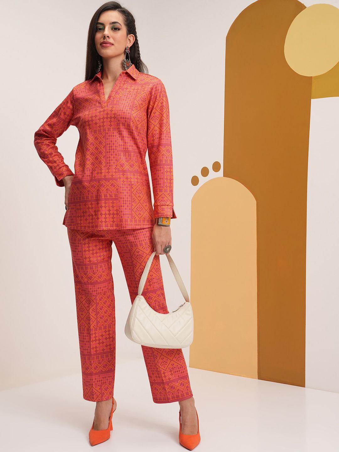 Vishudh Geometric Printed Shirt Collar Tunic With Trousers