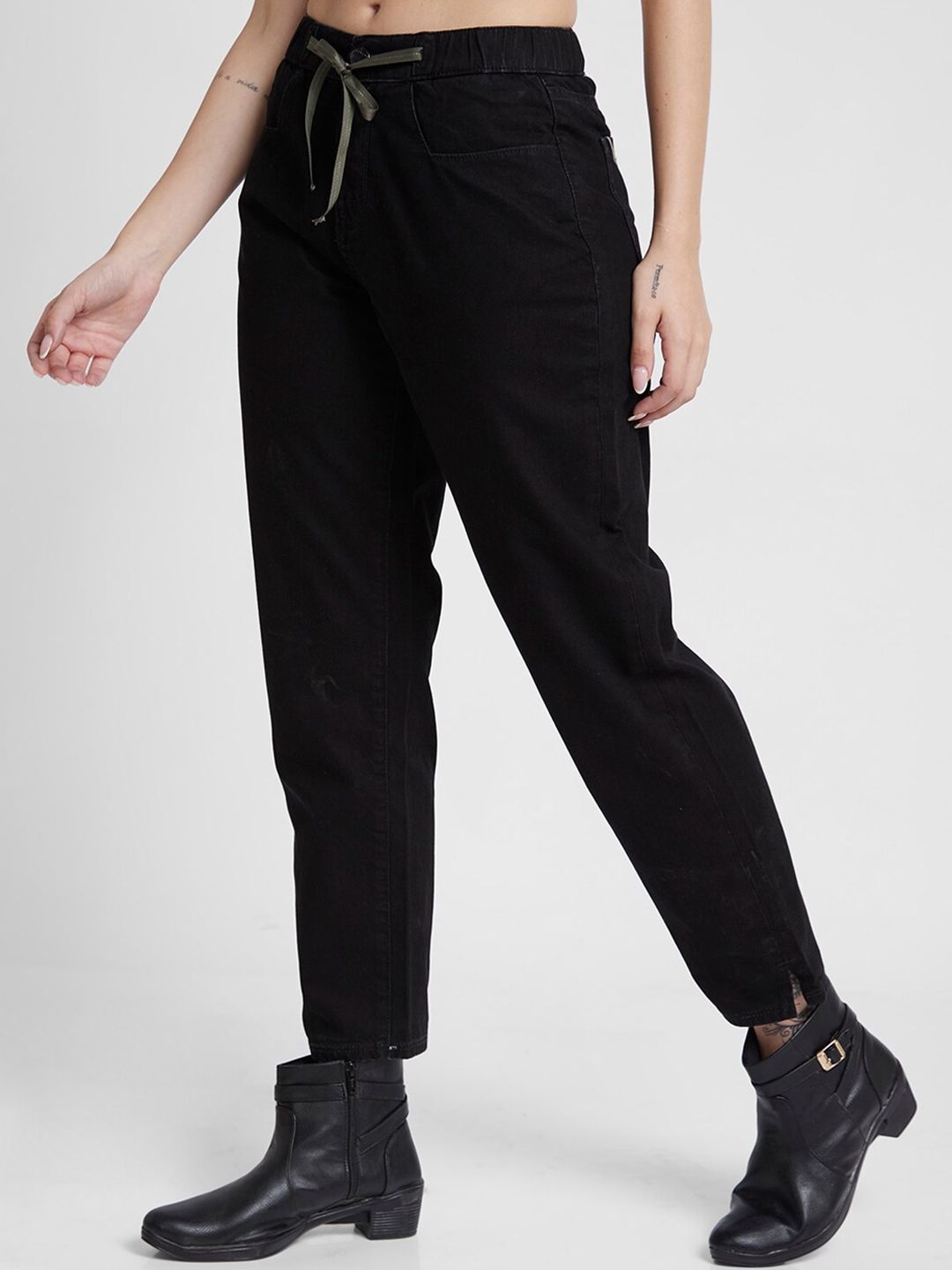 SPYKAR Women Mom Fit Clean Look Cotton Jeans
