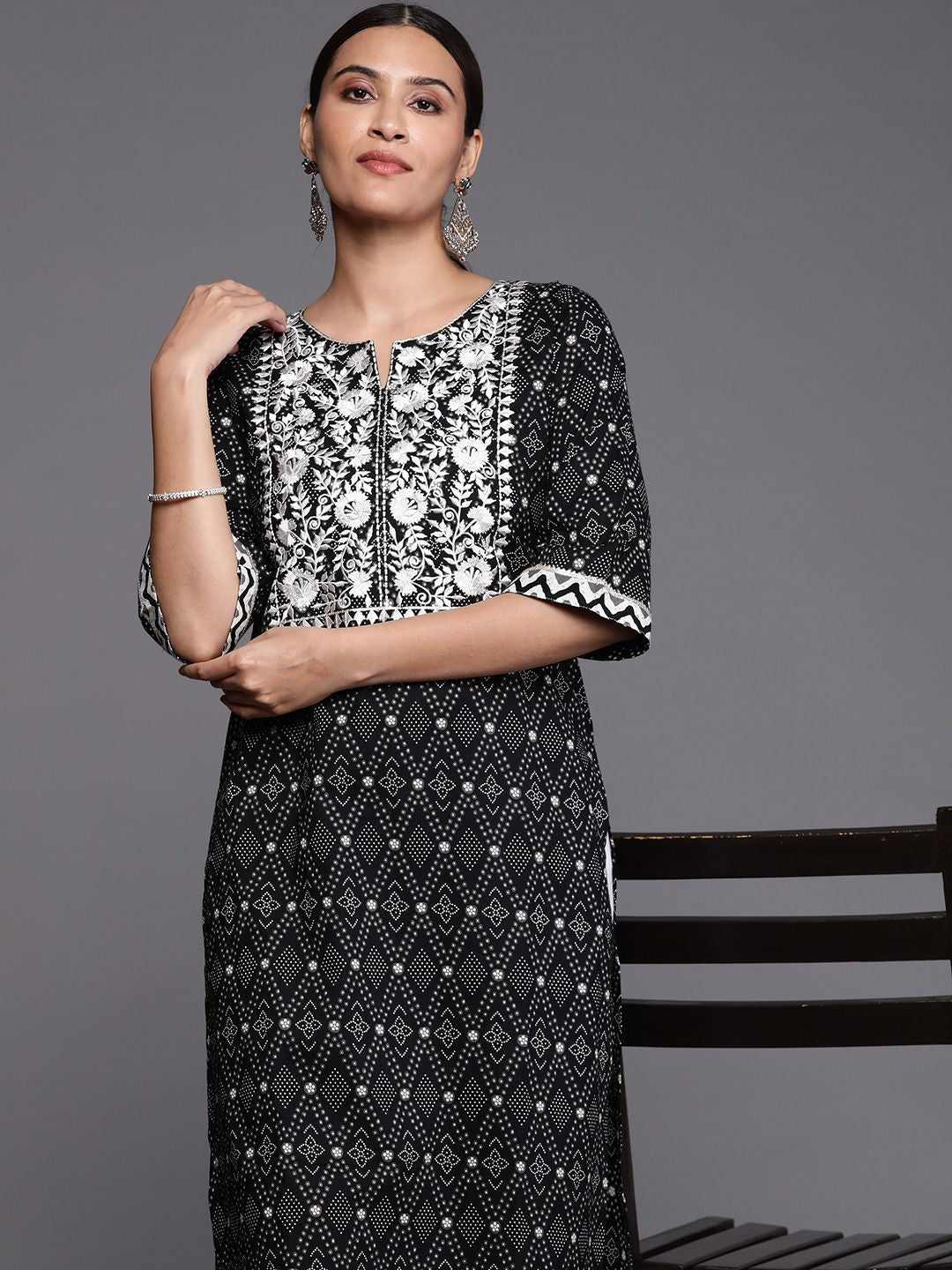 Libas Bandhani Yoke Design Thread Work Kurta