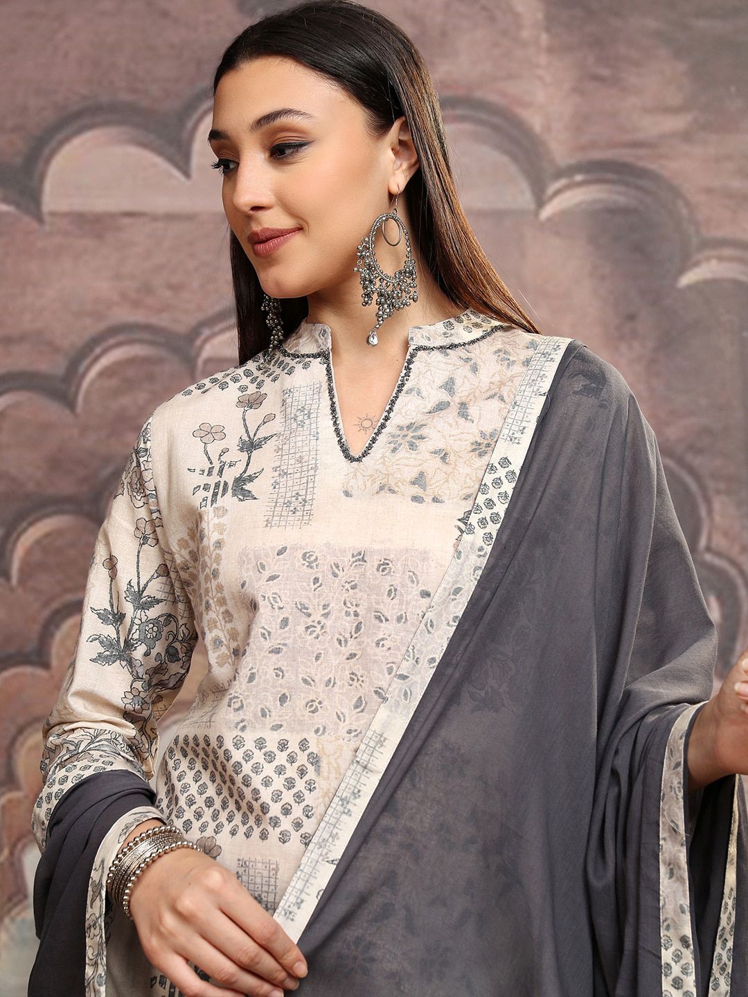 Vishudh Women Floral Printed Regular Mirror Work Pure Cotton Kurta Set