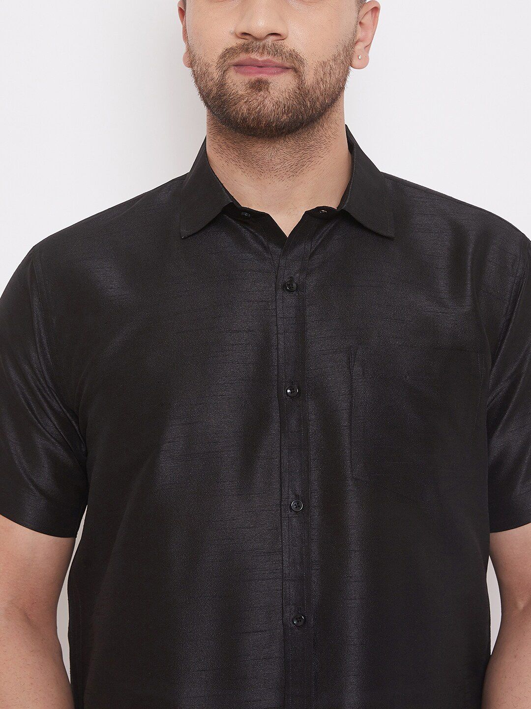 VASTRAMAY Men Black Regular Fit Solid Casual Shirt