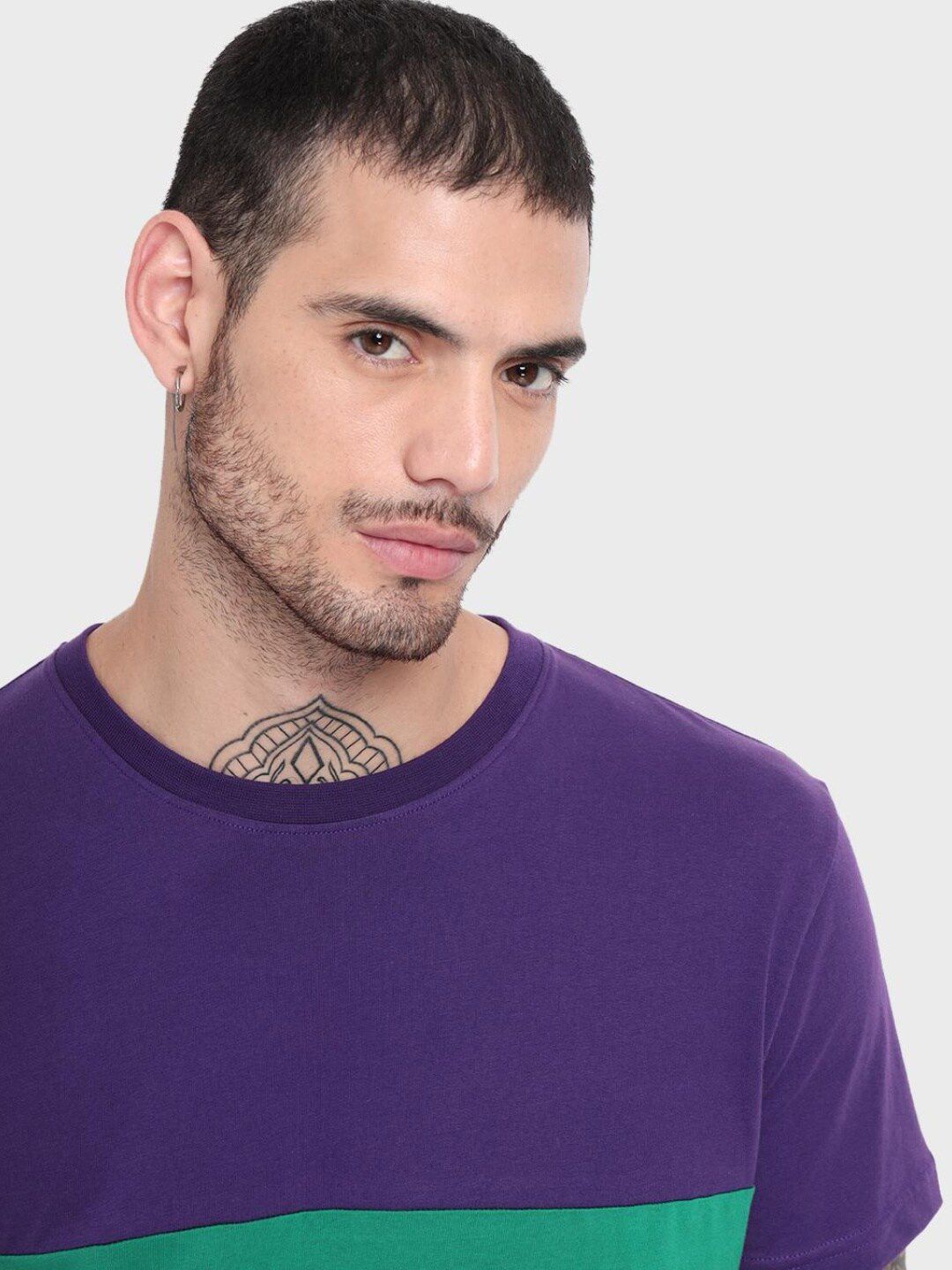 Bewakoof Men Colourblocked T-shirt