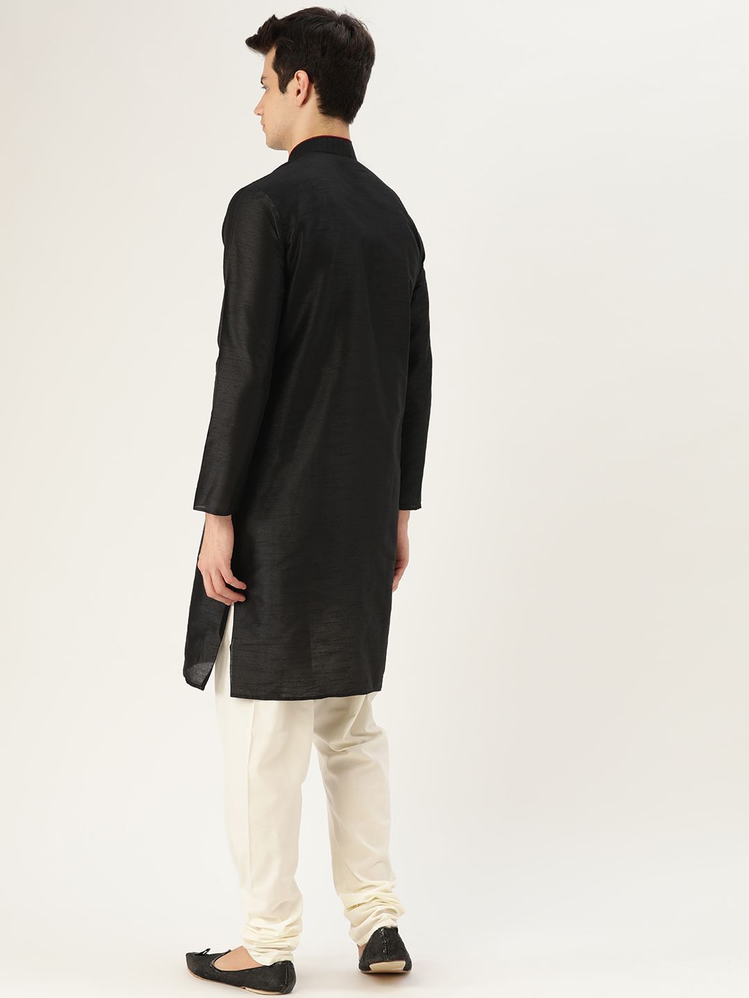 SOJANYA Men Black Solid Straight Kurta
