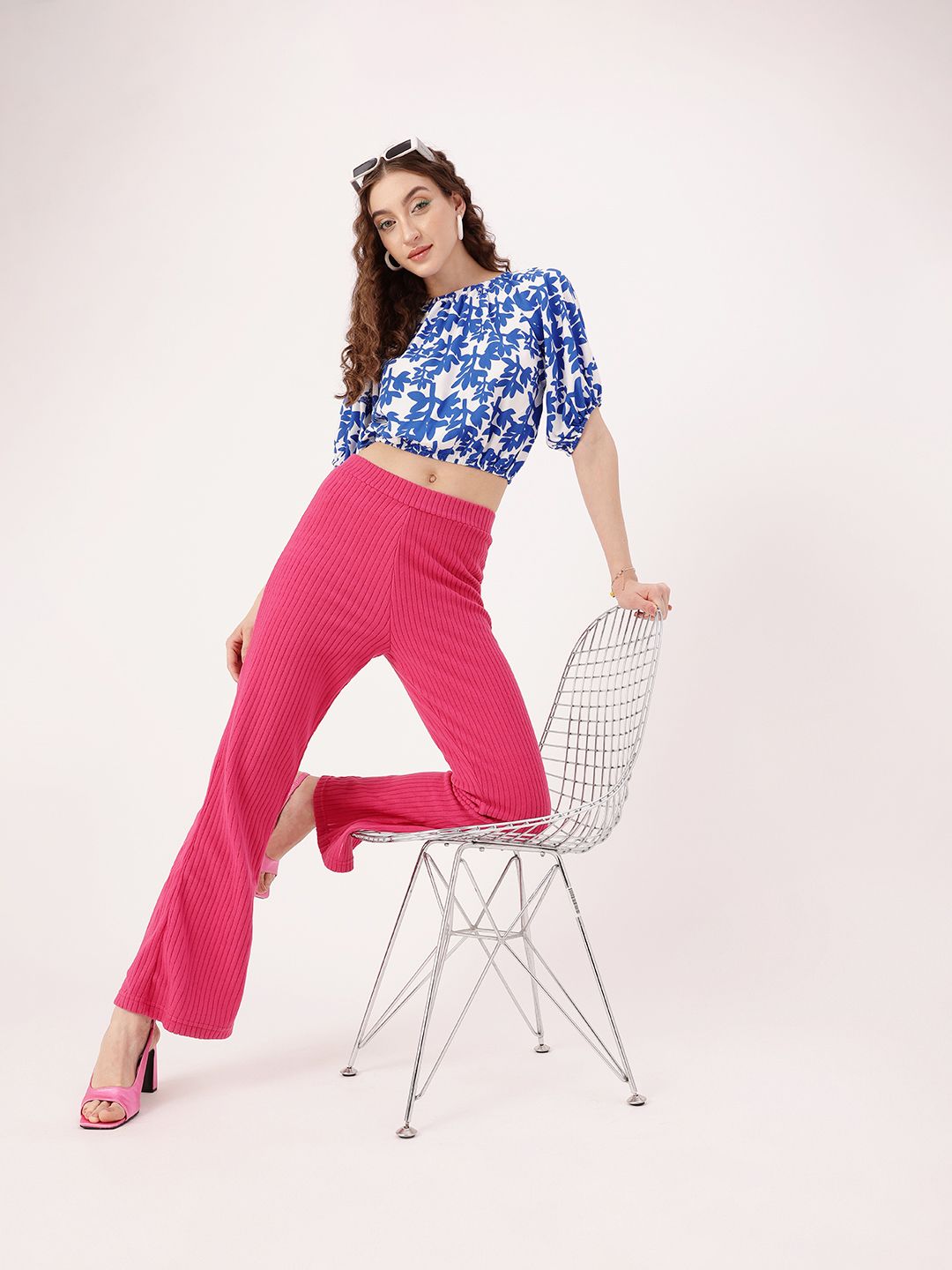 DressBerry Cute Vibe Printed Tie-Up Gathers Blouson Crop Top