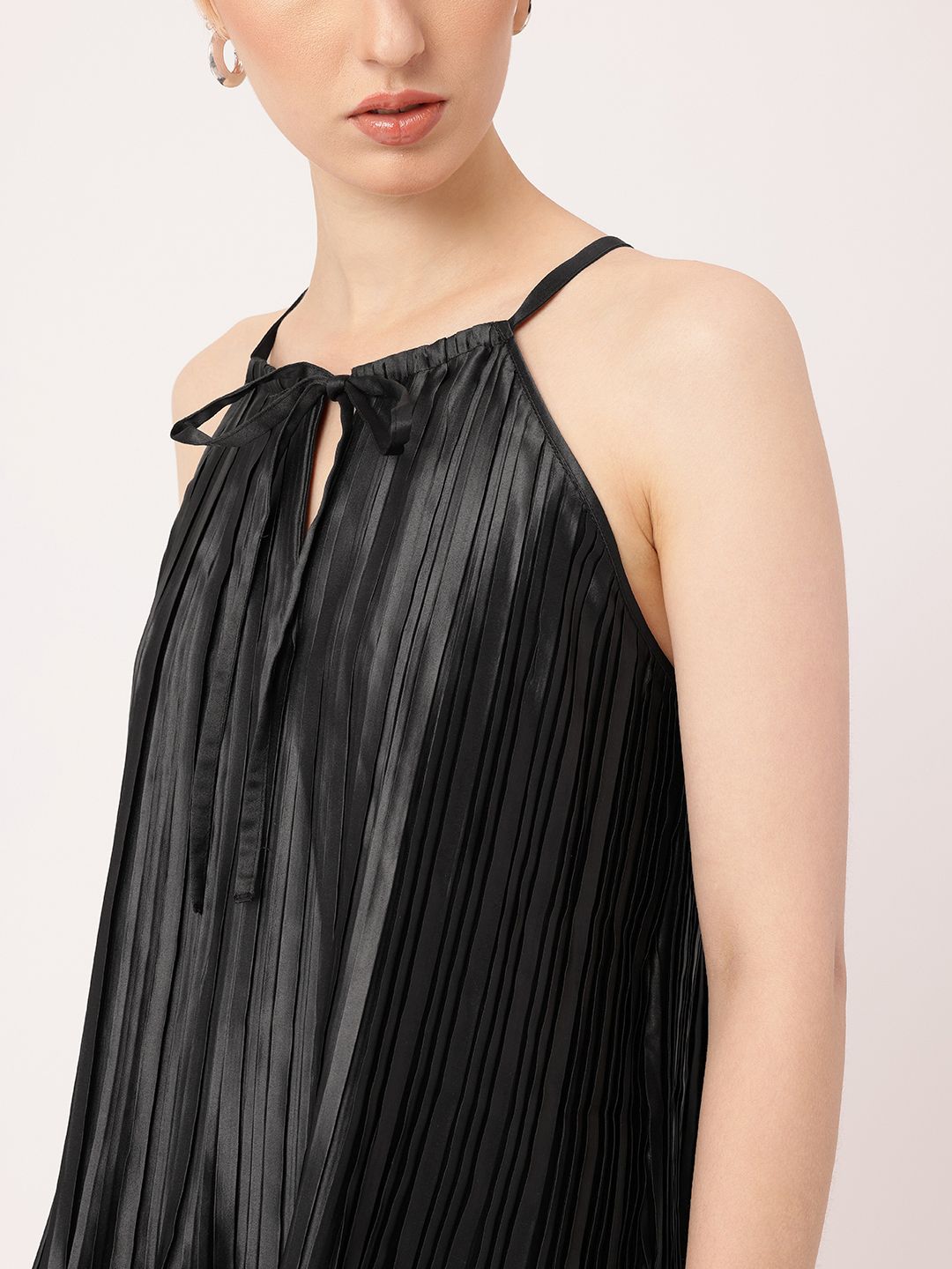 DressBerry Delightful Grace Accordion Pleats Tie-Up Neck Top With Flared Shorts Co-Ords