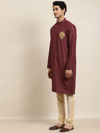 Anug by SOJANYA Men Maroon Thread Work Mandarin Collar Pure Cotton Kurta