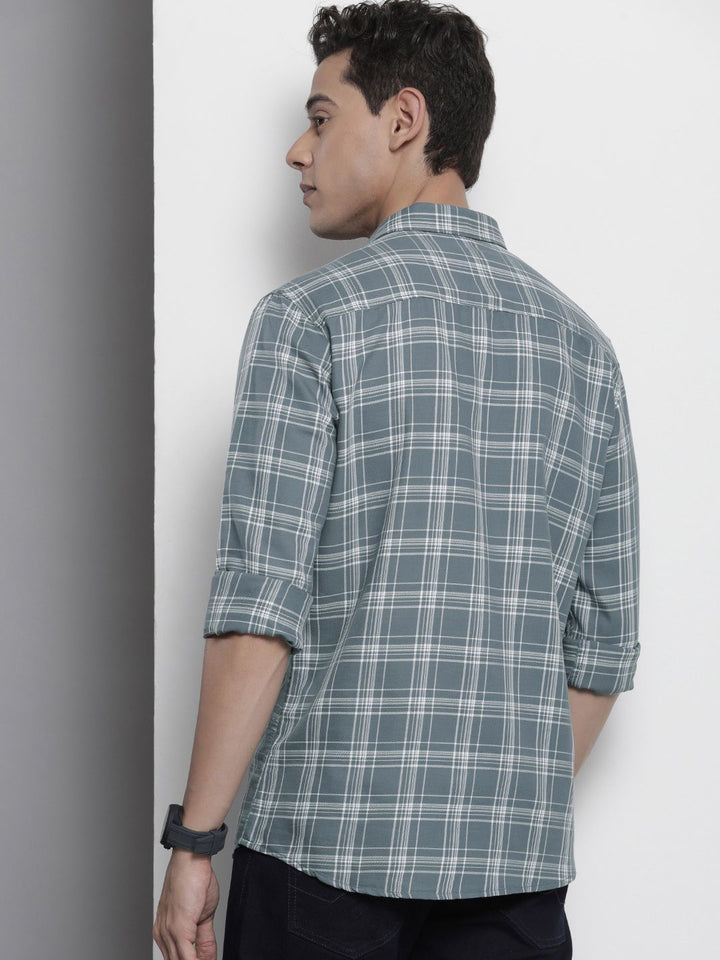The Indian Garage Co Men Grey & White Checked Cotton Casual Shirt