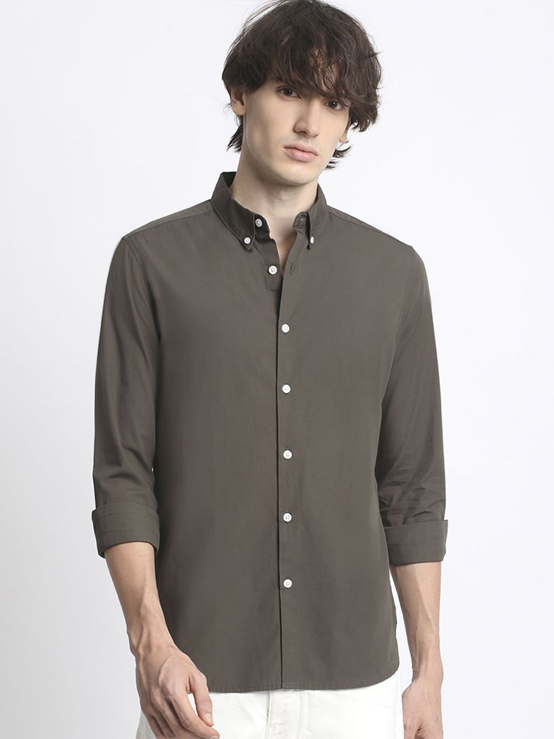 THE BEAR HOUSE Men Solid Slim Fit Button-Down Collar Pure Cotton Casual Shirt