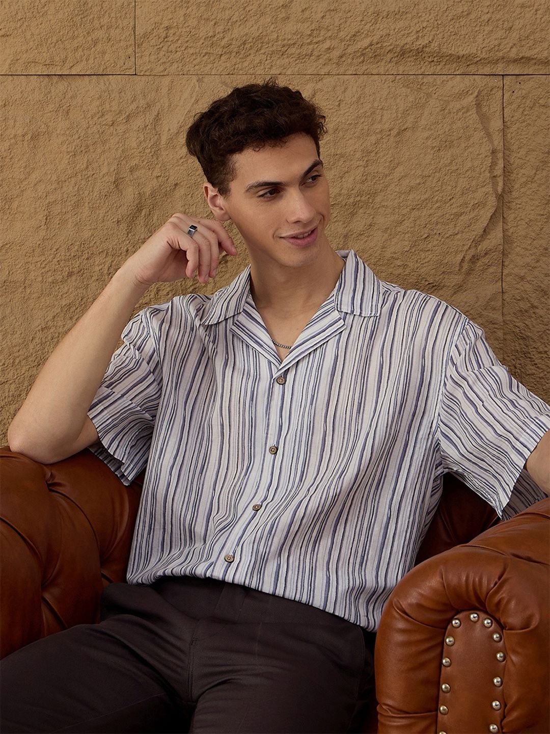 DENNISON Men Vertical Striped Oversized Casual Shirt