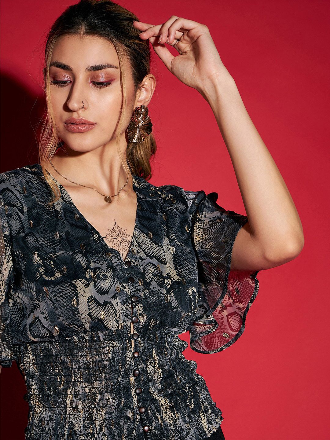 SASSAFRAS Grey Printed Bell Sleeve Smocked Georgette Top