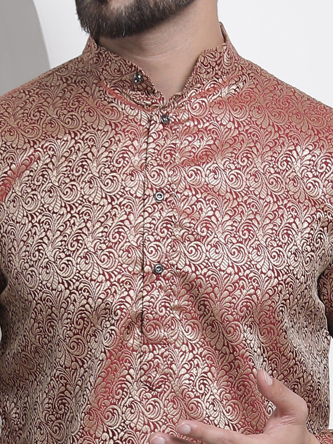 SOJANYA Lelaki Maroon Embroidered Anarkali Kurta