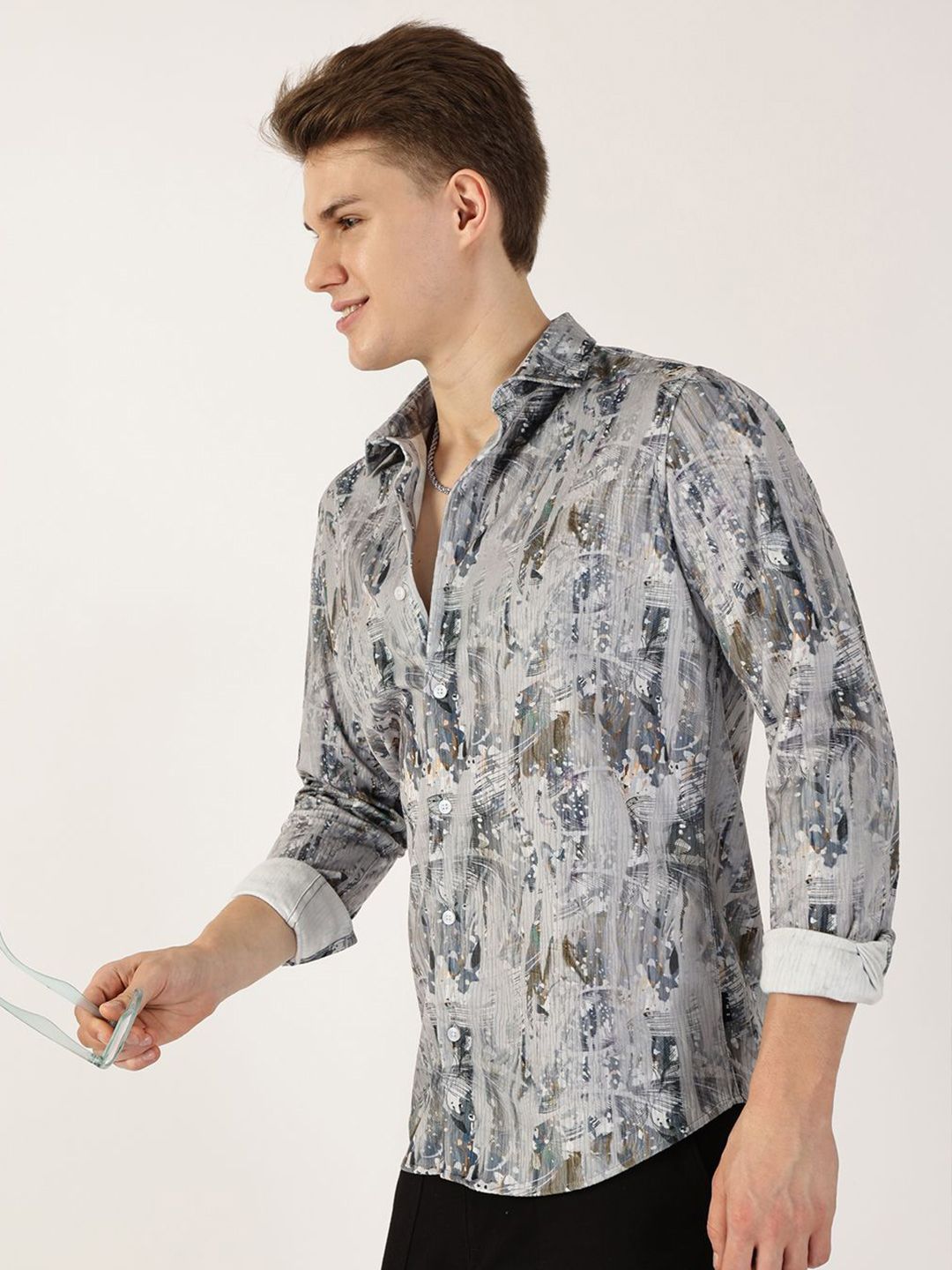 Thomas Scott Men Premium Fit Cutaway Collar Abstract Printed Cotton Casual Shirt