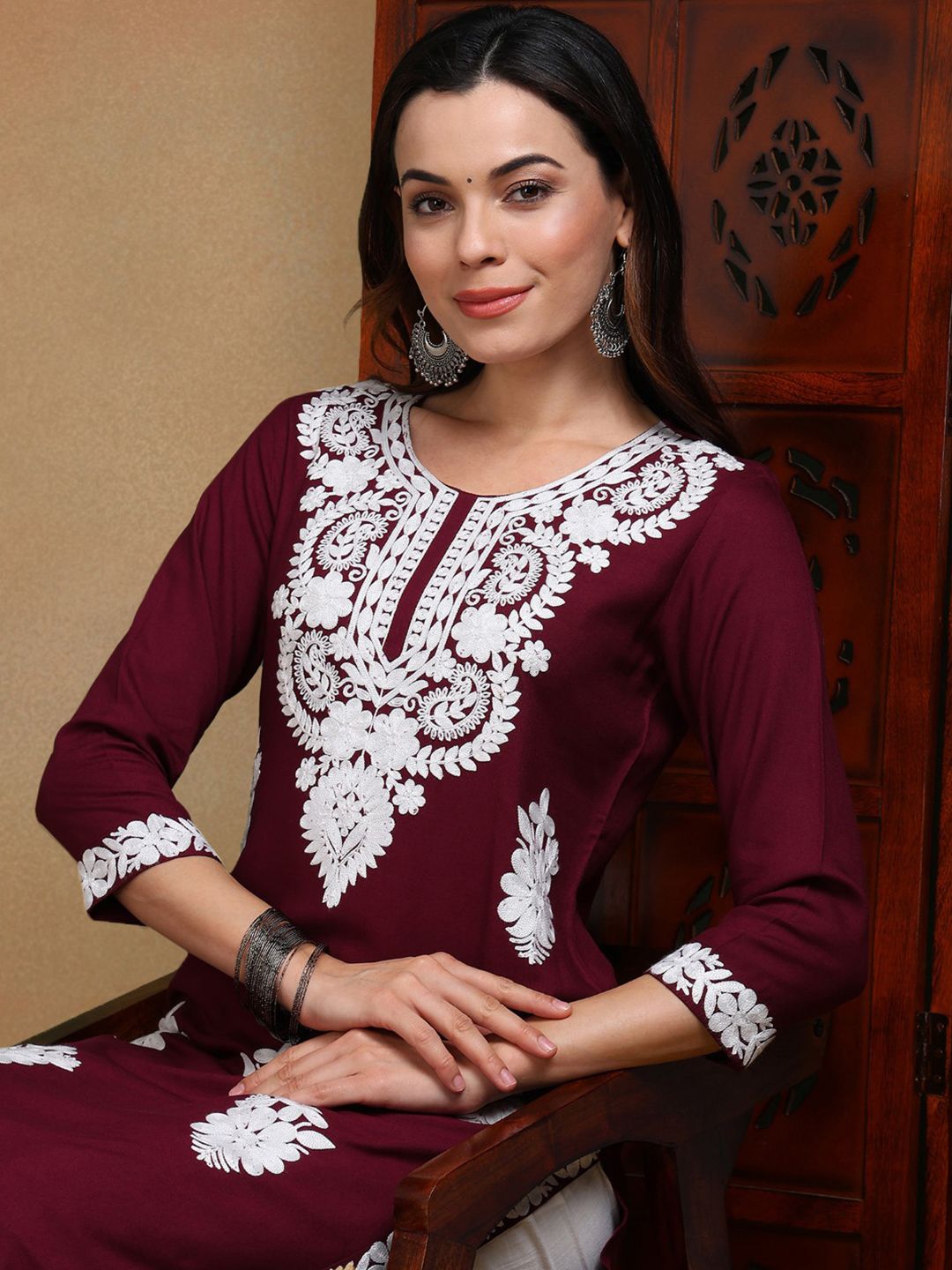 KALINI Floral Embroidered Thread Work Straight Kurta