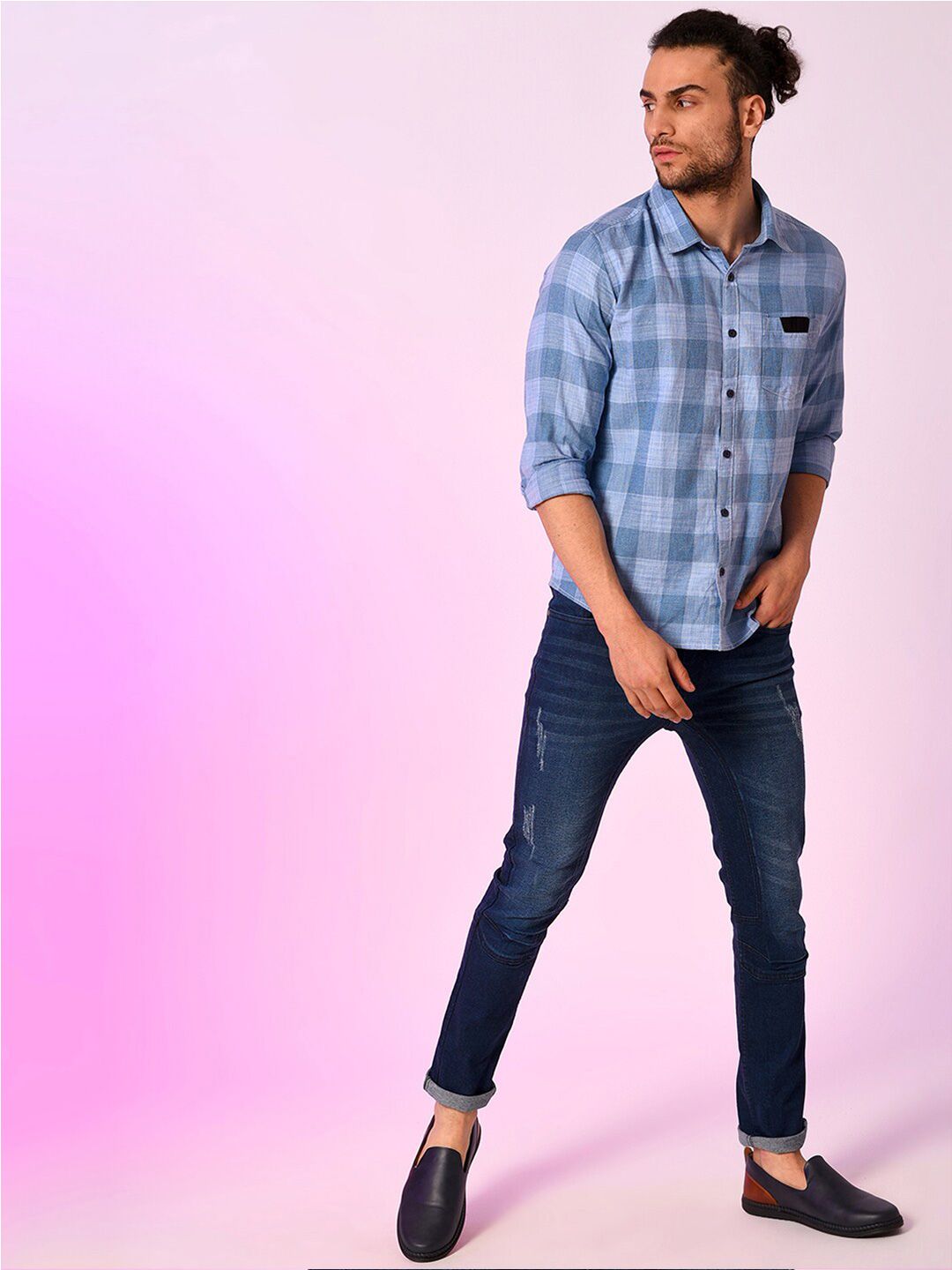 Campus Sutra Spread Collar Classic Checked Cotton Casual Shirt
