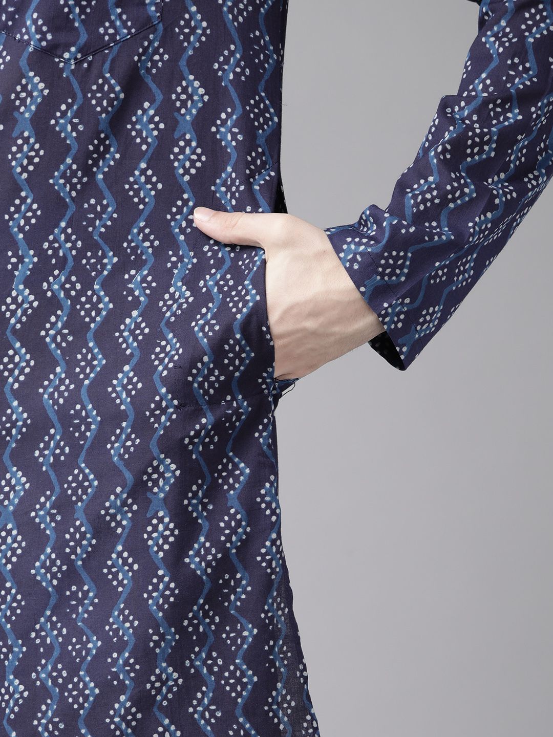 See Designs Men Navy Blue Printed Pure Cotton Kurta with Trousers