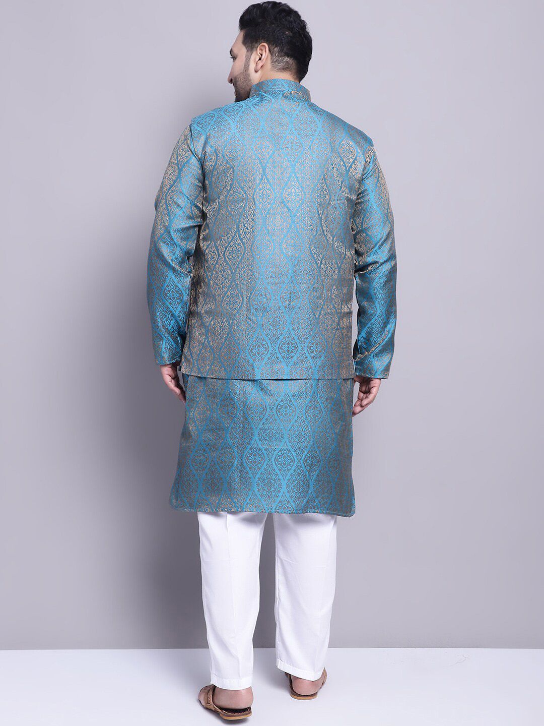 SOJANYA PLUS Ethnic Motifs Woven Design Kurta With Pyjamas & Nehru Jacket