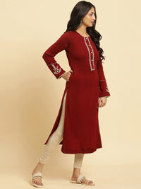 W Floral Yoke Design Thread Work Regular Kurta with Leggings