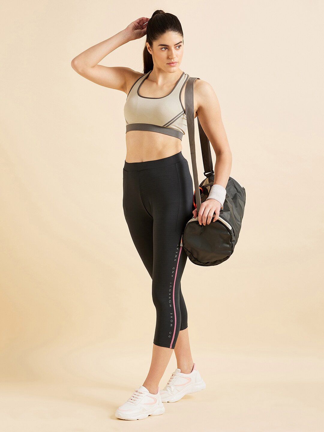 Sweet Dreams Women Regular Fit Mid-Rise Sports Capris