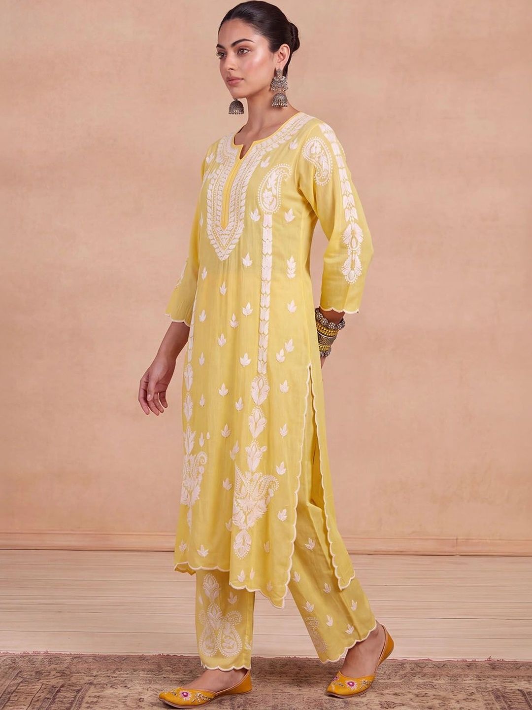 House of Chikankari Women Ethnic Motifs Embroidered Regular Thread Work Kurta with Palazzos