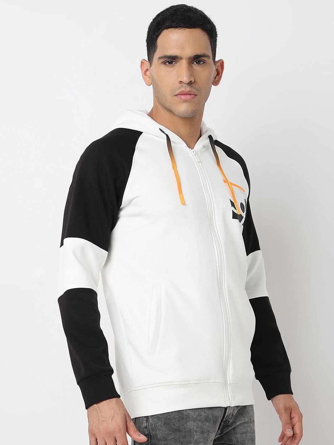 SPYKAR Graphic Printed Hooded Cotton Sweatshirt