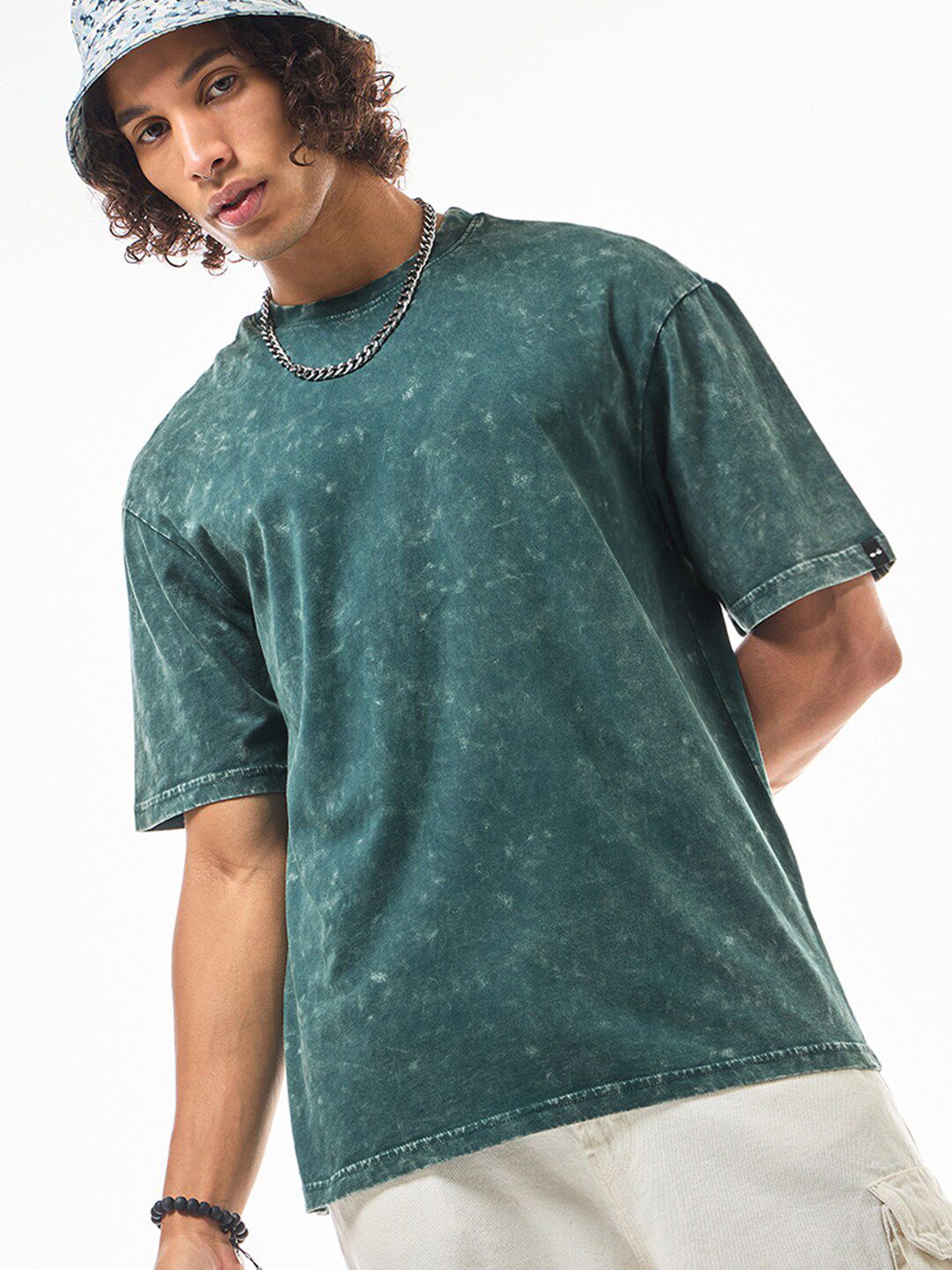 Bewakoof Men Green Oversized Acid Wash T-shirt