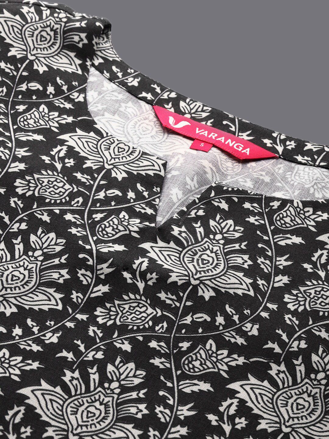 Varanga Women Digital Winter Printed Kurta Palazzo &Dupatta