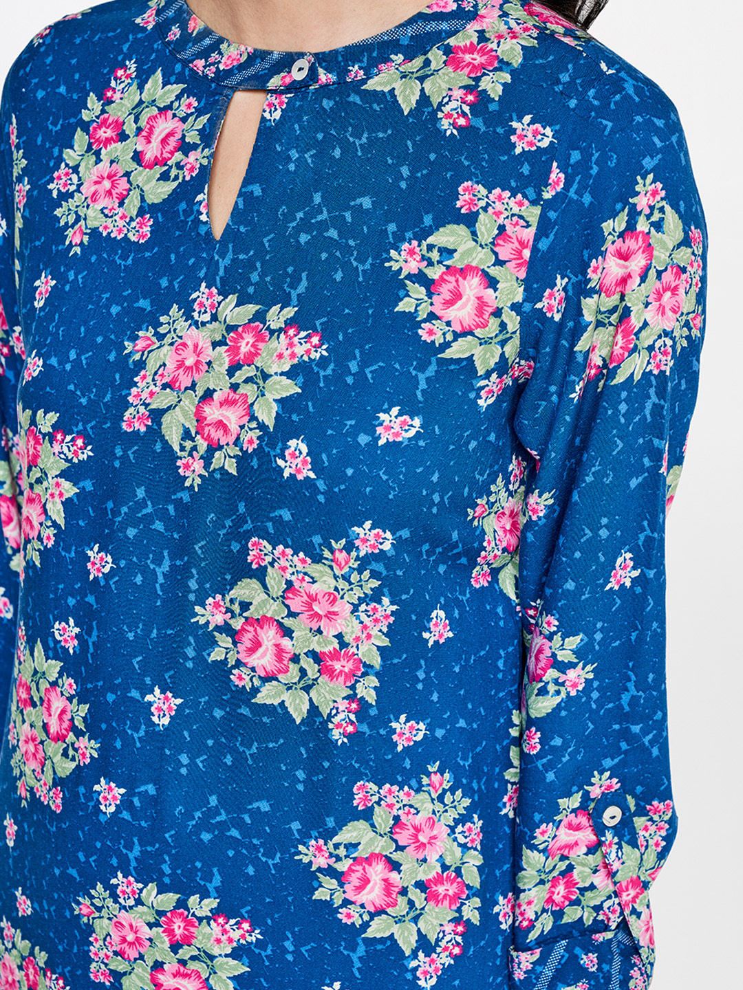 Global Desi Floral Printed Keyhole Neck Kurta