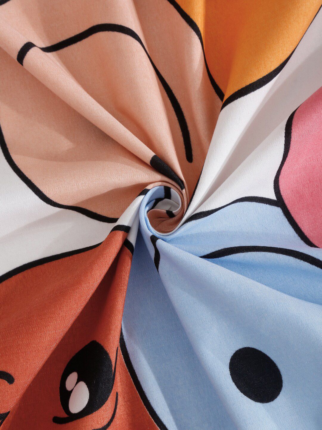 KLOTTHE Printed 300 TC Fitted King Bedsheet with 2 Pillow Covers
