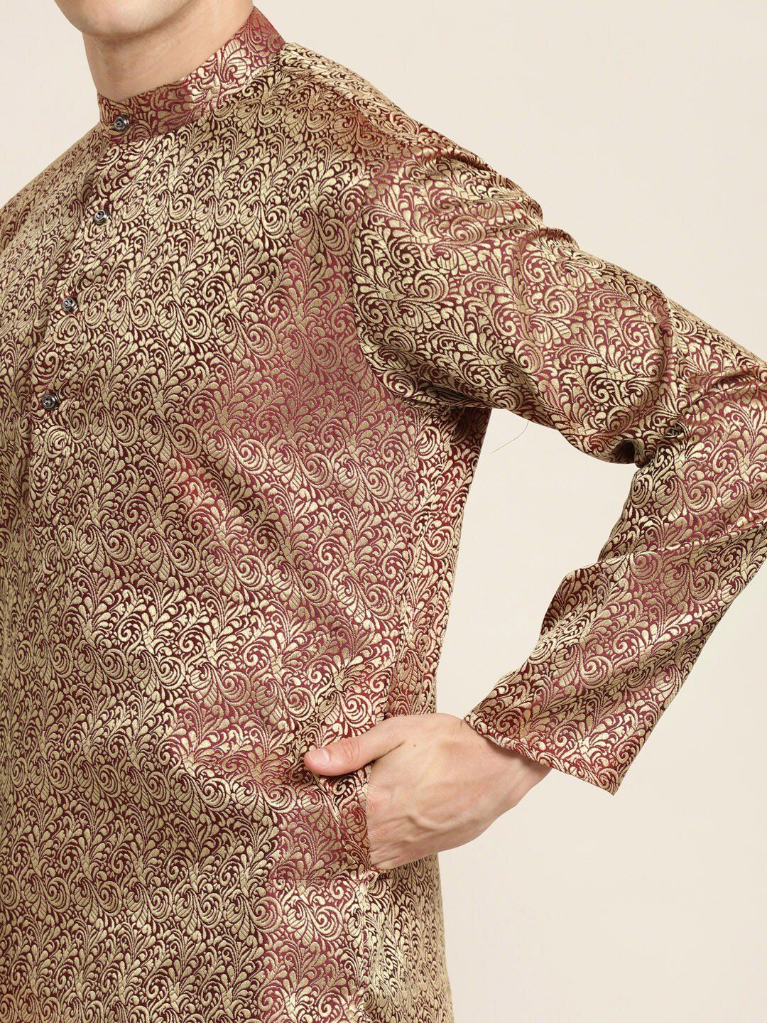 SOJANYA Band Collar Ethnic Motifs Woven Design Kurta
